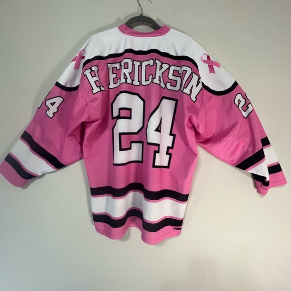 Harrow hockey jersey #24 pink in the rink. (E) - Picture 4 of 6